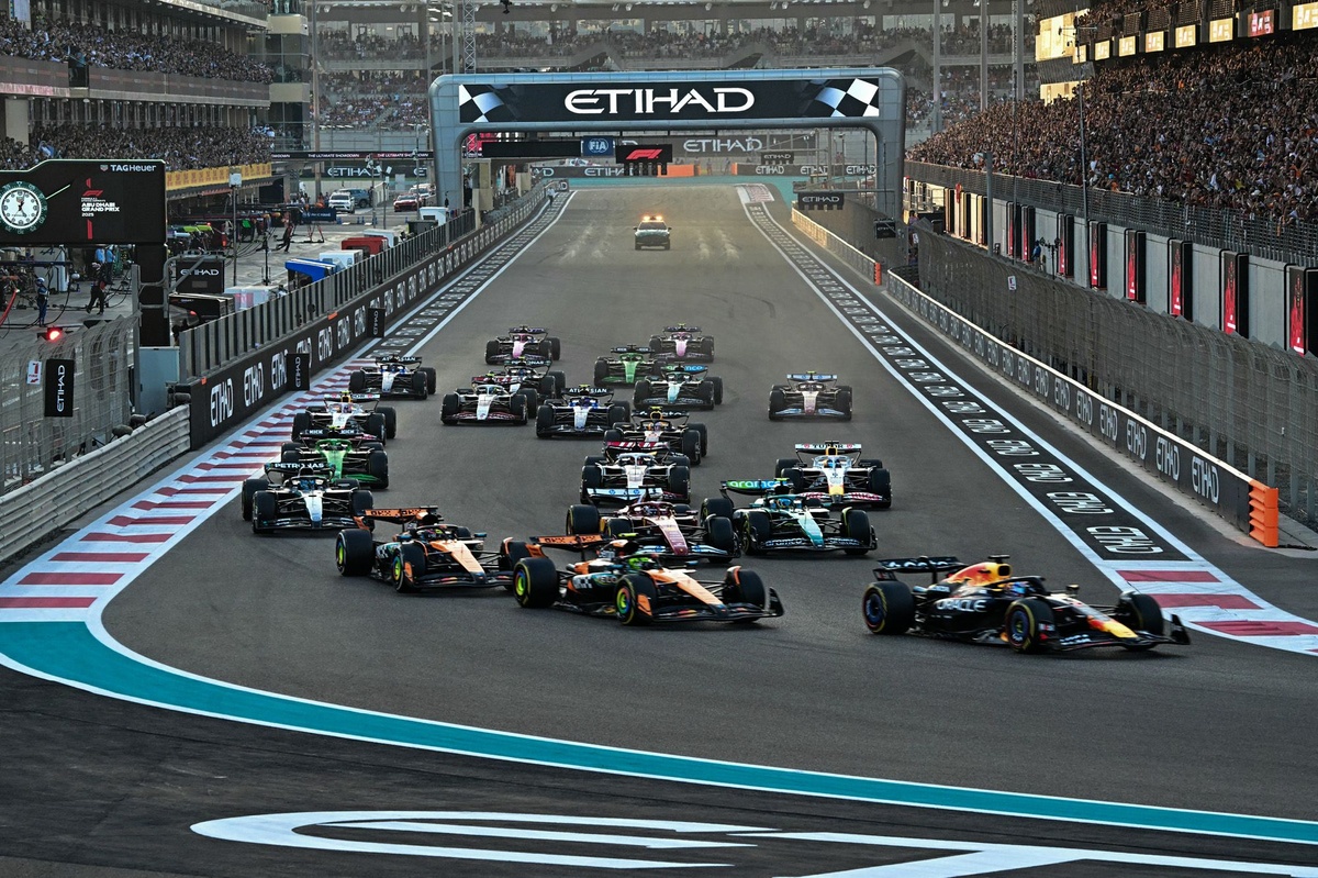 complete-f1-schedule-2026-every-race-track-time-zone